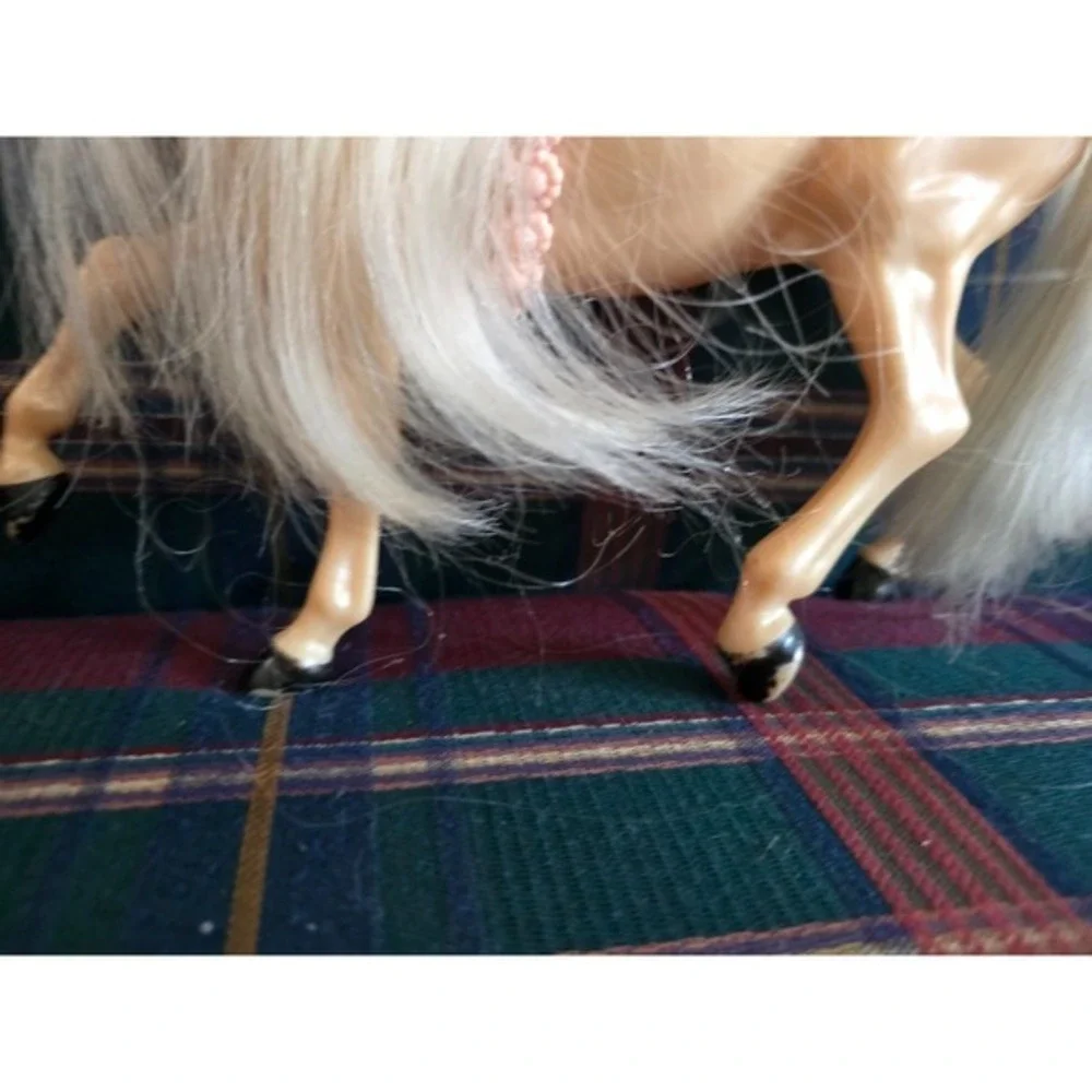 Princess And The Pauper Royal Kingdom Carriage‎ Horse barbie replacement
